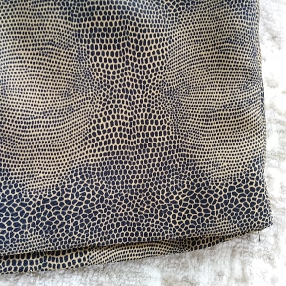 Vtg. Dana Lee Sportswear Pleated Micro Fiber High Waist Shorts - Picture 12 of 14